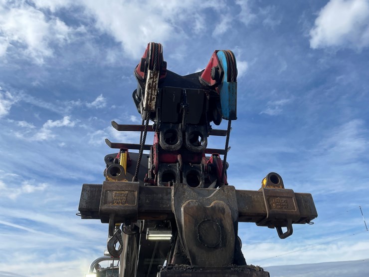 #3822-•-2019-peterbilt-heavy-rotator-truck-(has-mn-title-in-delay,-may-take-6-8-weeks)-image-31