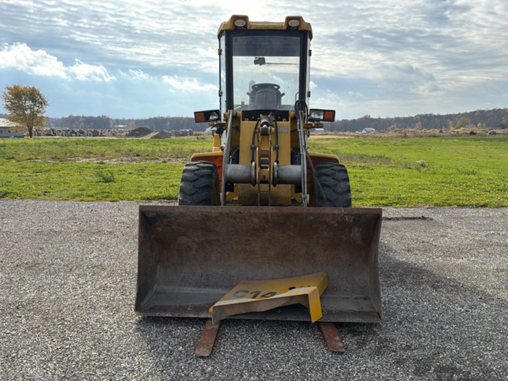 #1401-•-coyote-c14-4-compact-wheel-loader-image-8