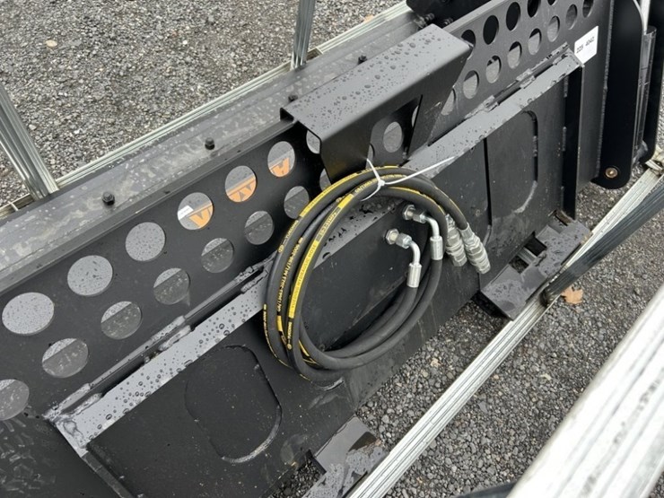 2025-pabreak-mpb232-72"-bucket-image-4