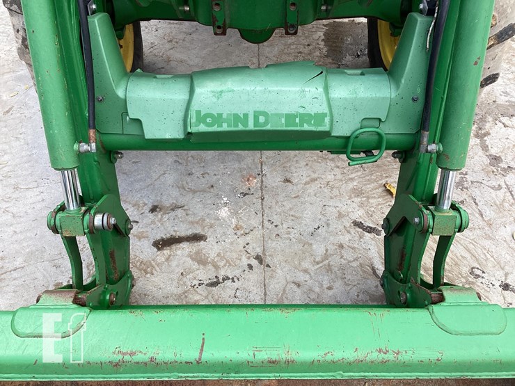 2014-john-deere-5100e-image-10