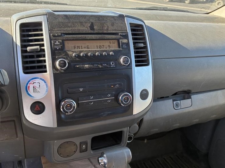 2016-nissan-frontier-image-11