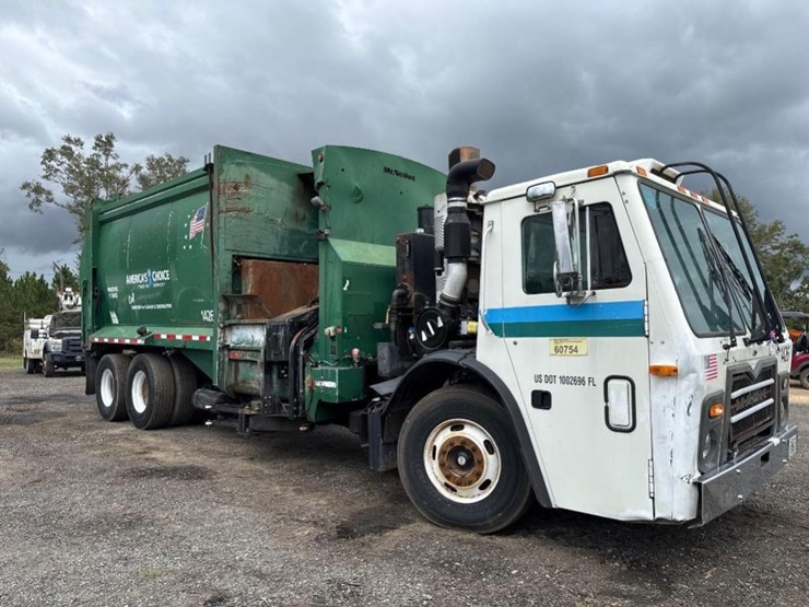 2014-mack-leu613-image-4