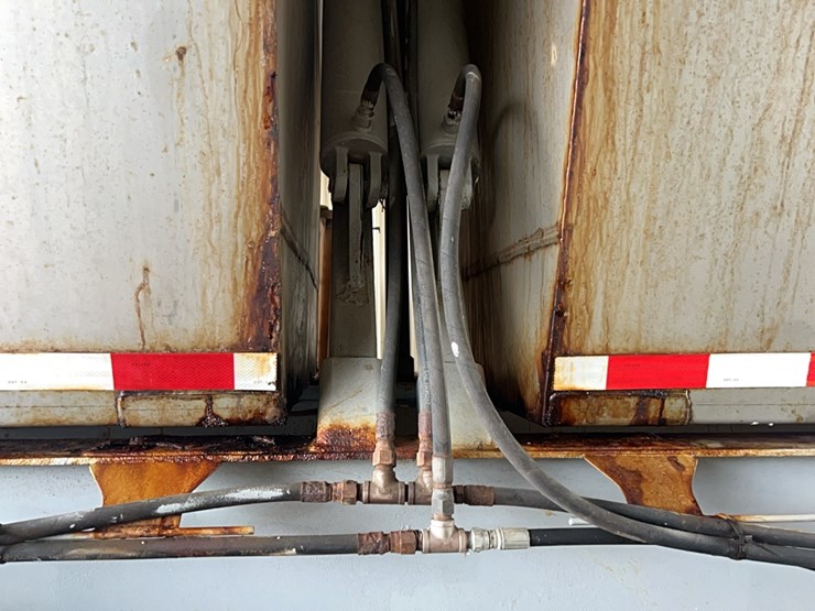 hays-4-bin-fertilizer-hopper-image-13