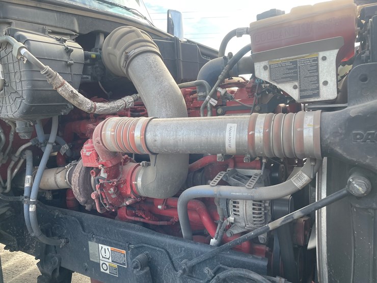 #3822-•-2019-peterbilt-heavy-rotator-truck-(has-mn-title-in-delay,-may-take-6-8-weeks)-image-79