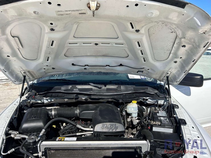 2015-dodge-ram-1500-image-8