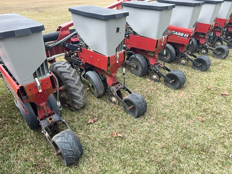 case-ih-1230-image-24