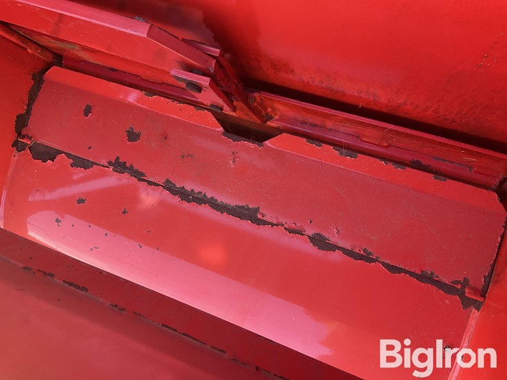 2012-kuhn-8124-slinger-manure-spreader-image-20