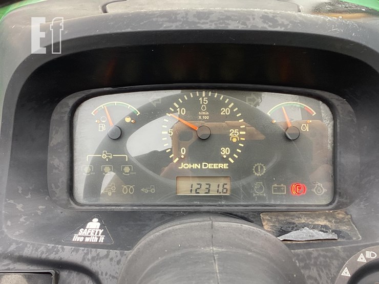 2005-john-deere-3120-image-18