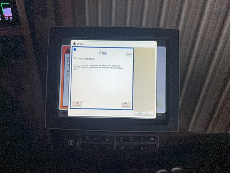 john-deere-7210-image-17