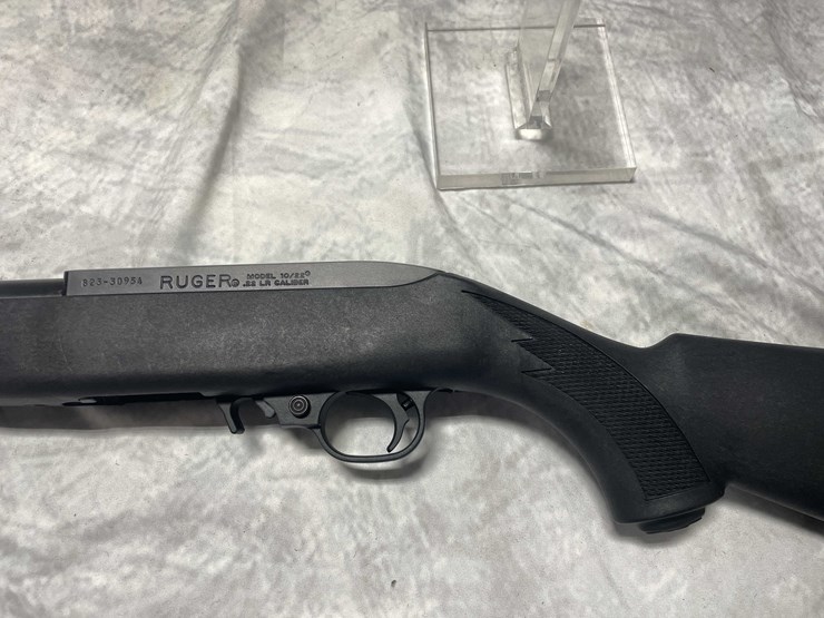 #8071-•-ruger-10-22,-22-lr-semi-auto-rifle,-sn:-823-30954,-(neenah,-wi)-image-9