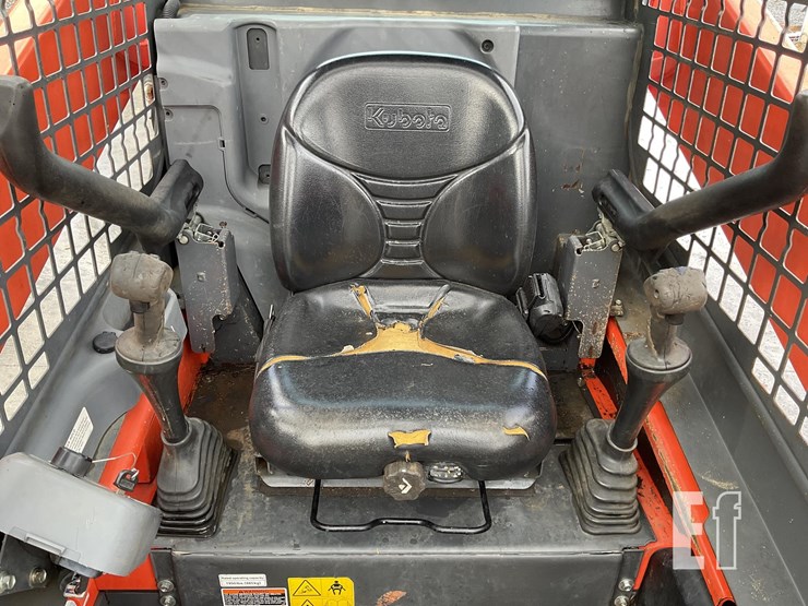 2017-kubota-ssv65-image-12