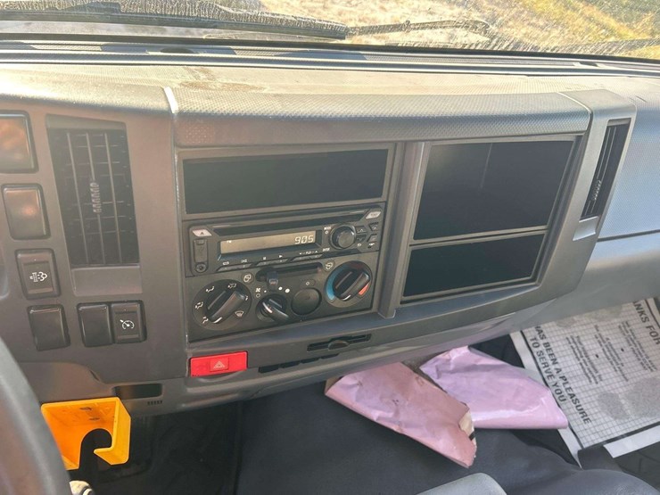 2018-isuzu-ftr-image-23