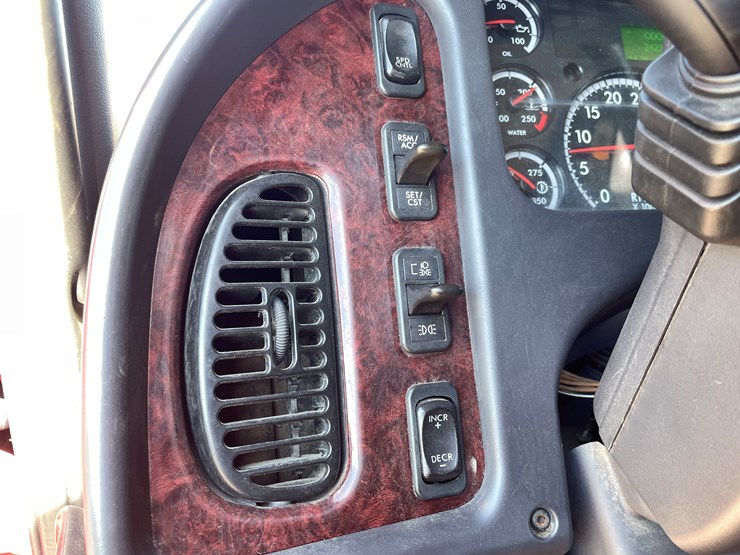 #3801-•-2019-freightliner-roll-off-truck-(has-mn-title-in-delay,-may-take-6-8-weeks)-image-31