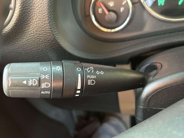 2013-jeep-wrangler-image-13