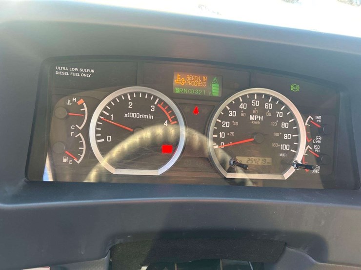 2018-isuzu-ftr-image-20