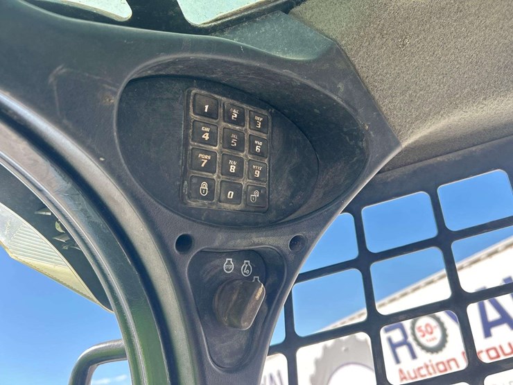 2017-bobcat-t650-image-12