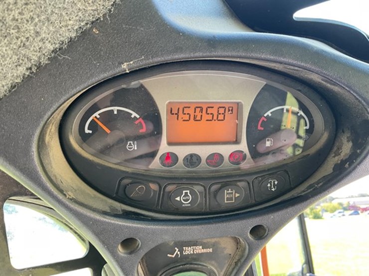 2019-bobcat-s740-image-15