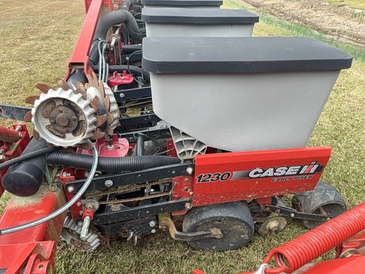 case-ih-1230-image-21
