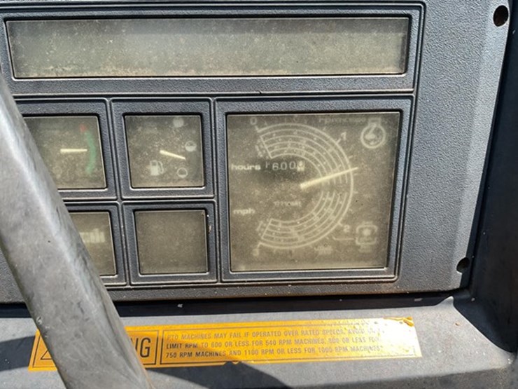 1994-case-ih-3220-image-13