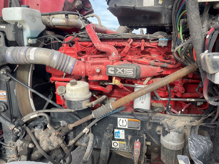 #3822-•-2019-peterbilt-heavy-rotator-truck-(has-mn-title-in-delay,-may-take-6-8-weeks)-image-71