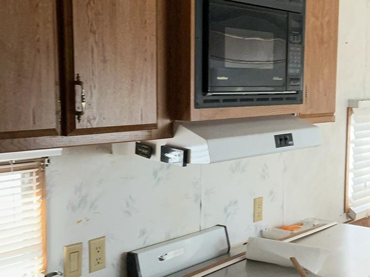 #2251-•-1997-hy-line-travel-trailer-image-34