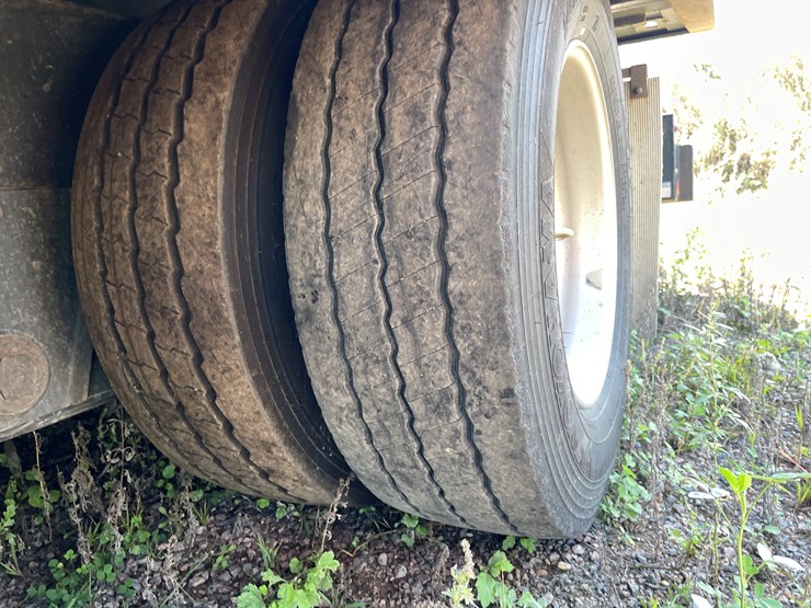 #3815-•-2021-kalyn-siebert-40t-semi-trailer-(has-mn-title-in-delay,-may-take-6-8-weeks)-image-3