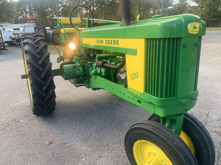 john-deere-520-image-2