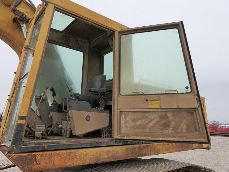 caterpillar-215c-image-34