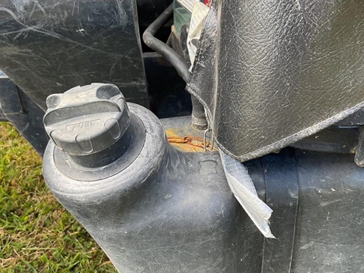 2015-new-holland-boomer-33-image-20