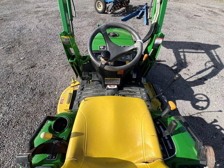 john-deere-2305-image-7