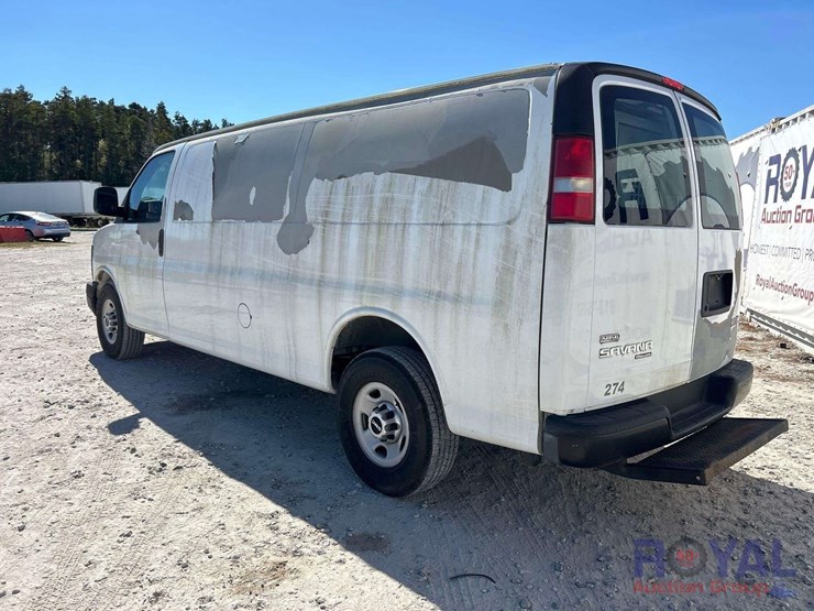 2012-gmc-3500-image-4