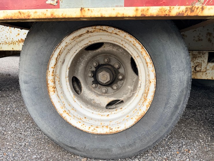 #2201-•-1989-international-equipment-trailer-image-35