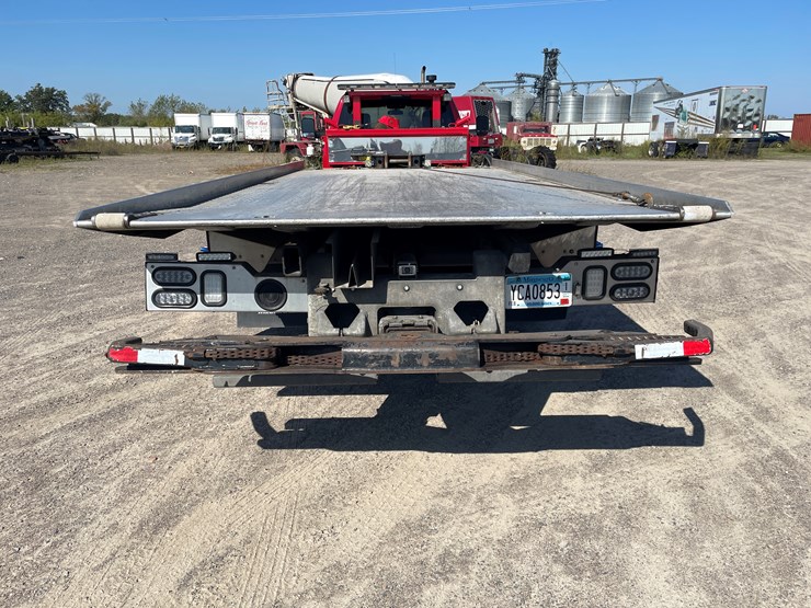 #3806-•-2021-dodge-ram-rollback-truck-(has-mn-title-in-delay,-may-take-6-8-weeks)-image-4