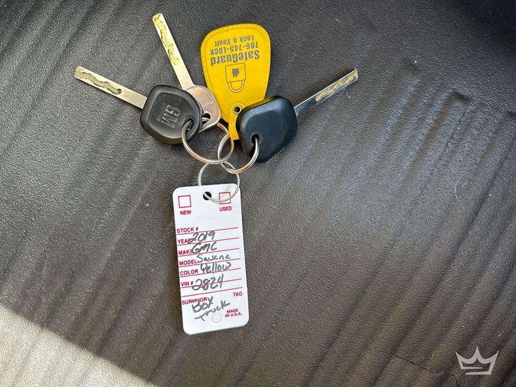 2019-gmc-3500-image-23