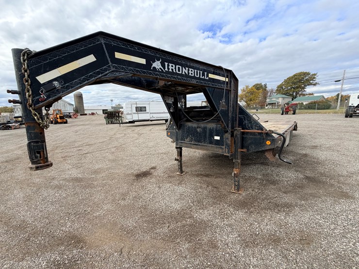#2152-•-iron-bull-gooseneck-flatbed-trailer-image-1