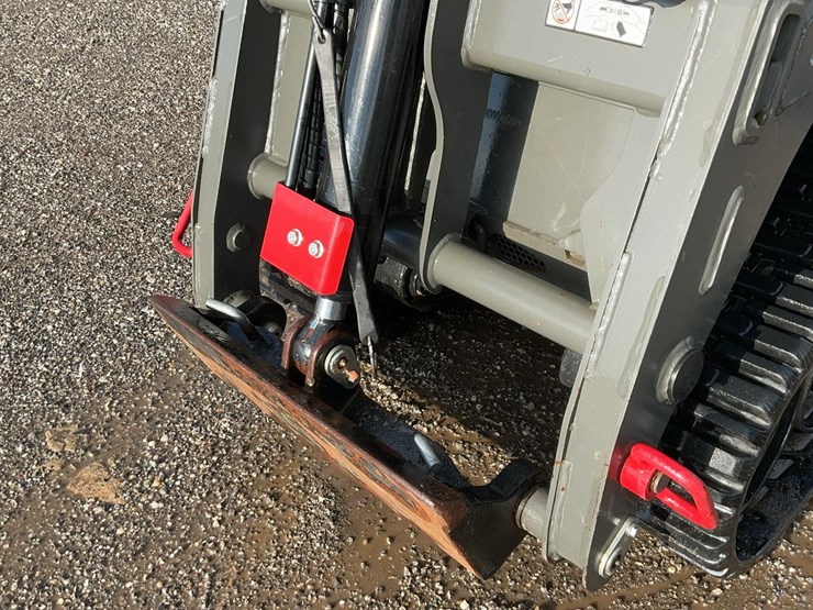 #1050-•-2024-lynx-lx-1200-mini-skid-steer-loader-image-12