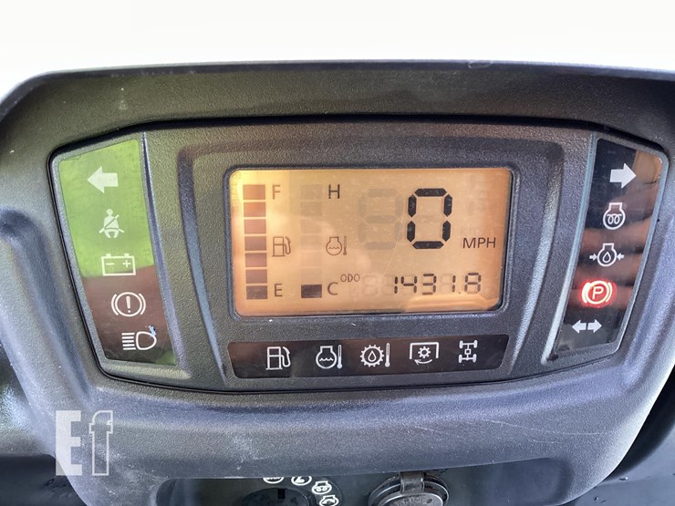 2014-kubota-rtv-x900-image-12