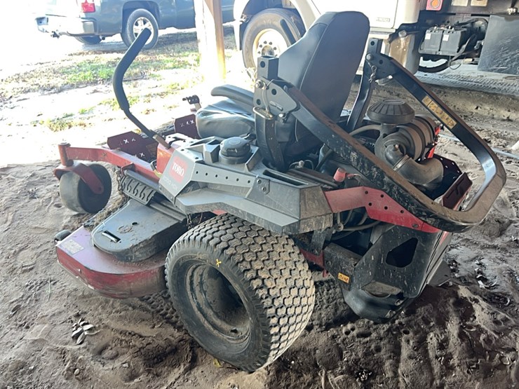 2000-hdx-toro-zero-turn-mower,-kawasaki-engine-image-3