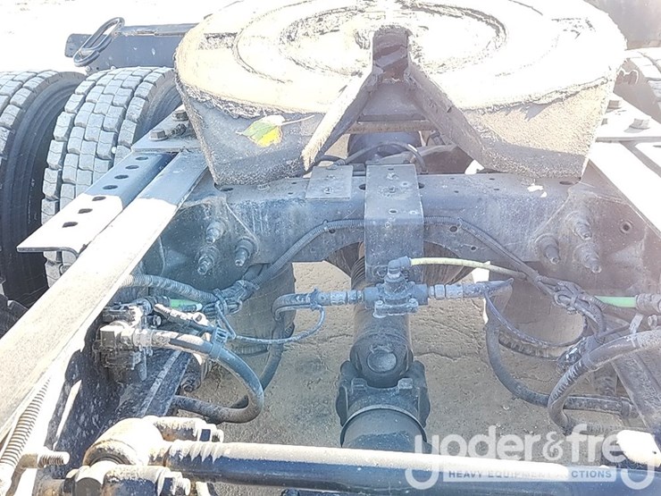 2021-international-rh613-image-40