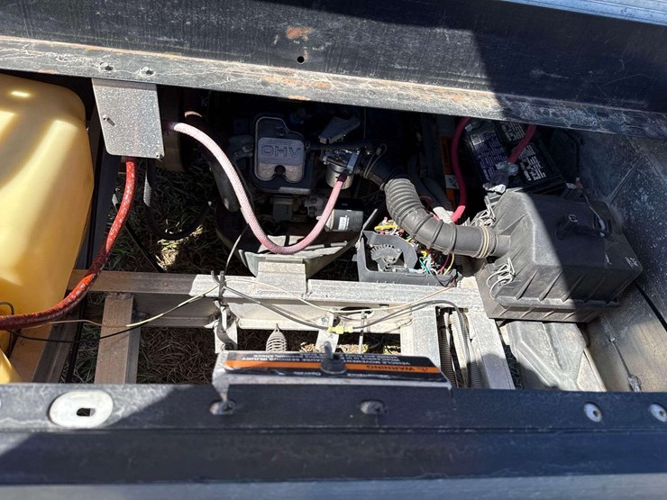 2008-club-car-carryall-2-gas-utility-cart-image-14