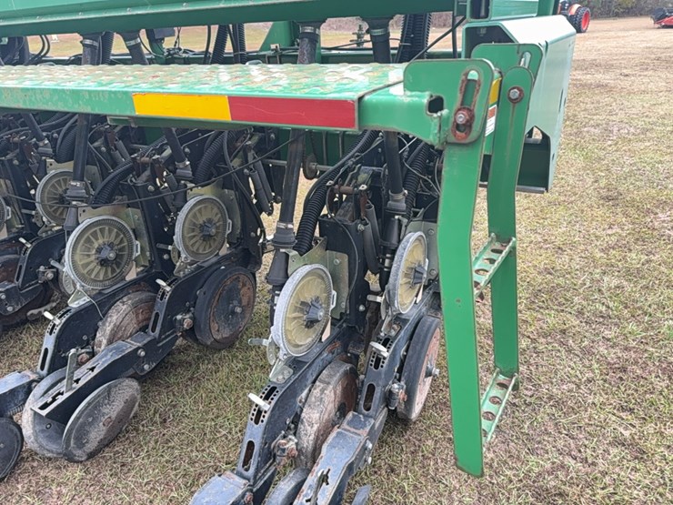 great-plains-2525a-image-15