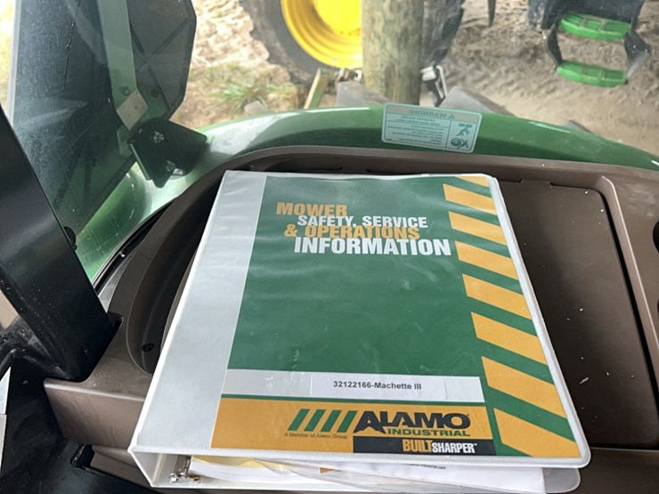 john-deere-6135e-image-14