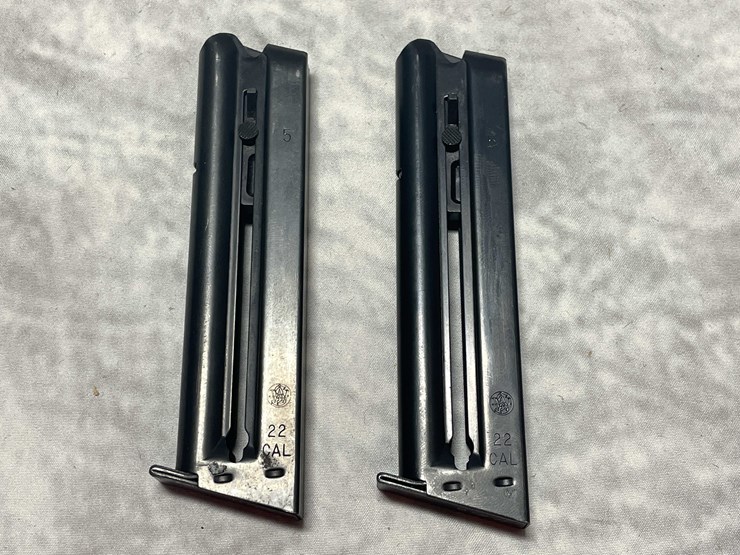 #5190-•-smith-&-wesson-model-622,-22-cal-semi-auto-pistol,-sn:-uac-4299,-(neenah,-wi)-image-21