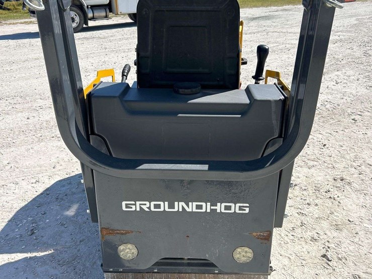 groundhog-rh14g-vibratory-articulated-tandem-smooth-drum-roller-image-19