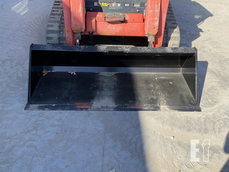 2015-kubota-svl90-2-image-9