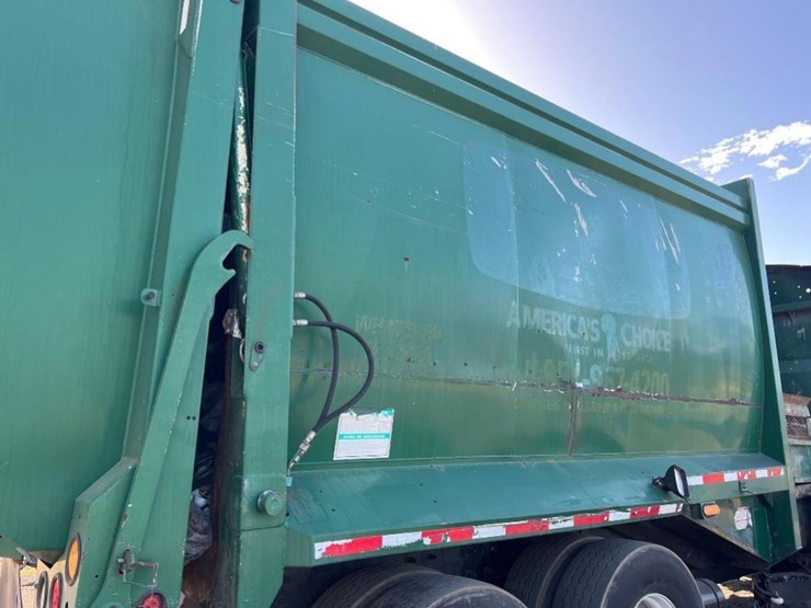 2014-mack-leu613-image-24