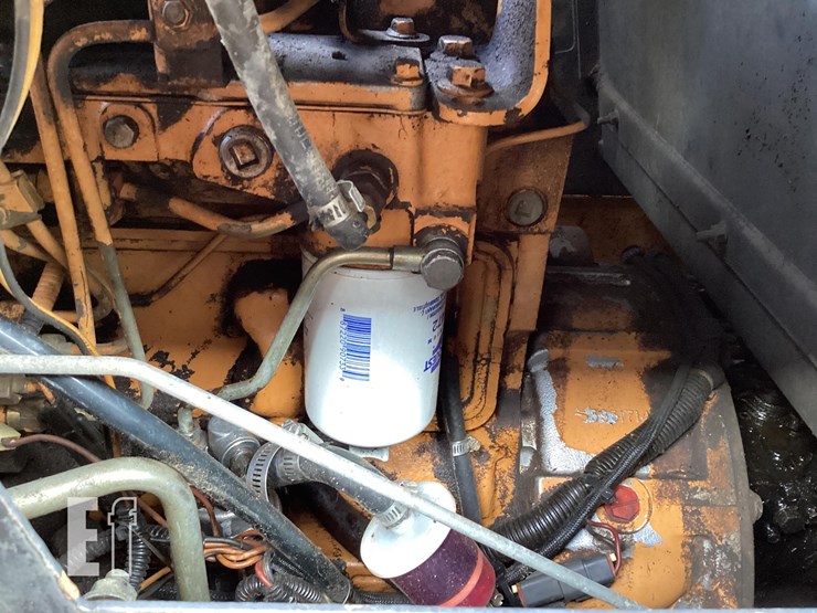 2002-case-60-xt-image-12