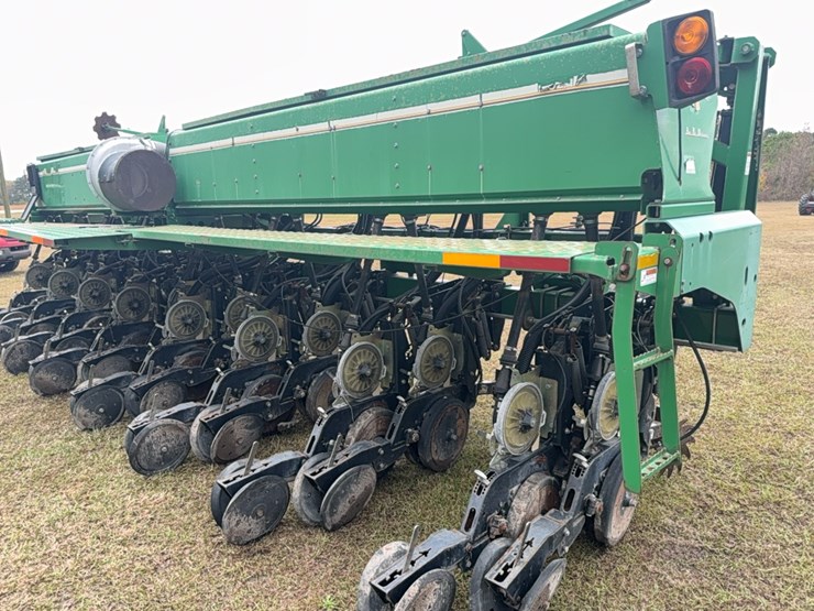 great-plains-2525a-image-14