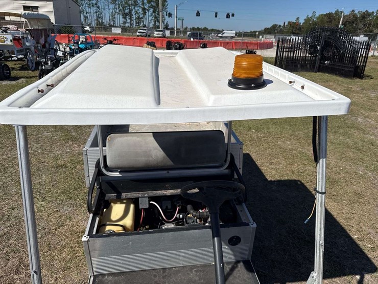 2008-club-car-carryall-2-gas-utility-cart-image-16