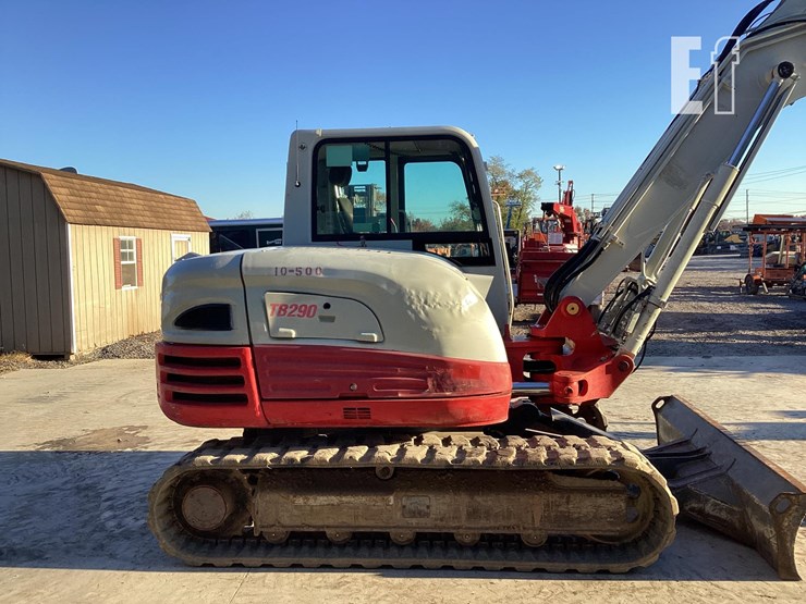 2019-takeuchi-tb290-image-5